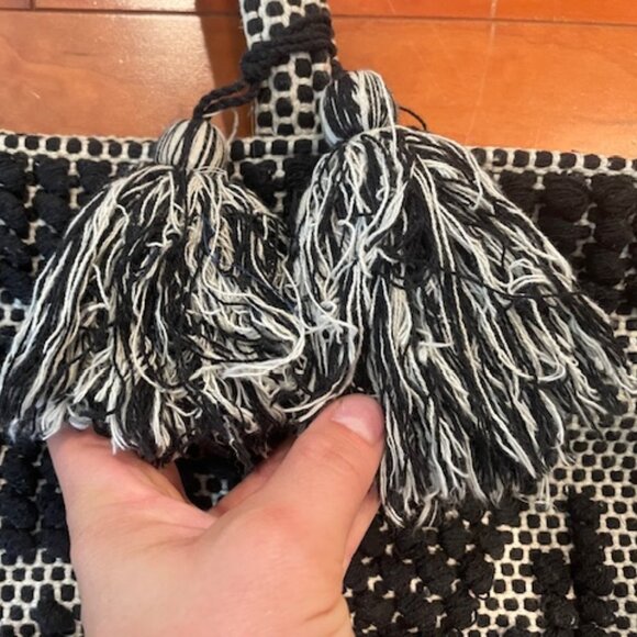 Abercrombie & Fitch Black Textured Cotton Fully Lined Beach Tote Bag - Picture 3 of 6